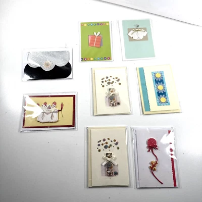 NUEVO ESTADO 8X Papel Mágico CAJA DE REGALO EN BLANCO 2.5" X 4" Tarjetas 3D Embellecidas Foto 1 de 4