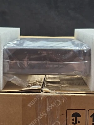 NEW Cisco System 800 Series Model 870  4-port Ethernet Router CISCO 877-M - Image 1 of 4