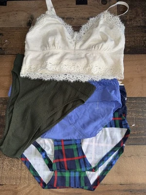 NWT Lot of 5 piece Aerie Underwear Size Small And Bralette Medium - Image 1 of 4