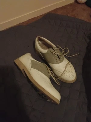 Zapatos de golf para mujer Etonic de cuero blanco y tostado talla 8 Foto 1 de 2