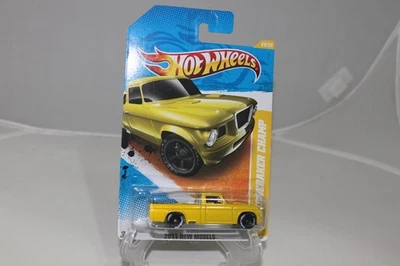 Hot Wheels 2011 nuevos modelos #29 '63 Studebaker Champ (amarillo) Foto 1 de 3