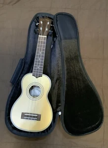 Lanakai Solid Spruce Top SPS-S Soprano Ukulele with Gig Bag Satin Finish - Picture 1 of 18