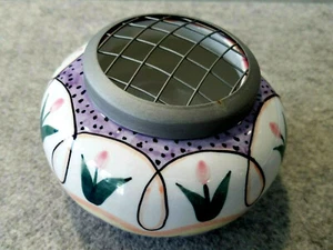 Ashley Tulip Ceramic POTPOURRI HOLDER 5" round 3.5" tall  Hand Painted wire GRID - Picture 1 of 4