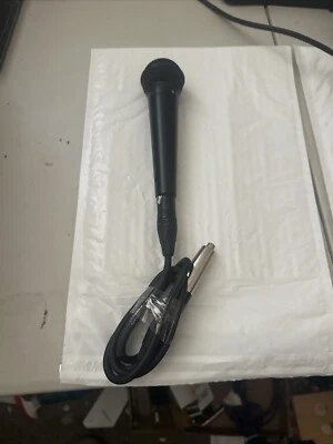 Digital Reference DRV100 Dynamic Cardioid Handheld Microphone - Image 1 of 4