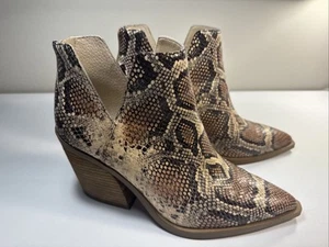 Vince Camuto Gradina Block Heel Boots Women's Size 10 M Snakeskin Ankle Booties - Picture 1 of 7