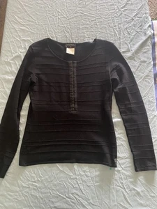 CHANEL, Black Knit Top, # P13712V00637/94305, Vintage 1999, Sz 40, Made in Italy - Picture 1 of 7