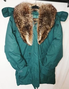 Sudadera con capucha de piel Eddie Bauer plumón de ganso línea de nieve verde talla mediana de colección - Imagen 1 de 18