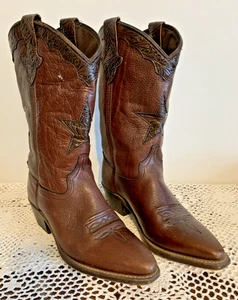 Pair of Womens Western Leather Boots Size 7.5 Brown w/ Tooled Stars & Trim - Picture 1 of 10