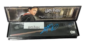 Varita iluminadora autografiada firmada por Daniel Radcliffe Harry Potter BAS Beckett - Imagen 1 de 1