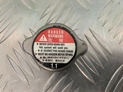 TAPA RADIADOR HONDA CBR600 CBR 600 RR AÑO 2003-2004 (STOCK 974) Foto 1 de 2