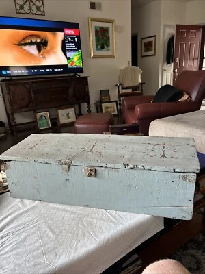 "Antigua caja de herramientas primitiva de cofre de carpinteros de madera pintada a mano primitiva 31""" Foto 1 de 4