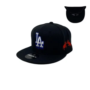 Los Angeles LA Drip (Wht/Bl/Red) Bloody Hands Snapback Hat - Picture 1 of 9