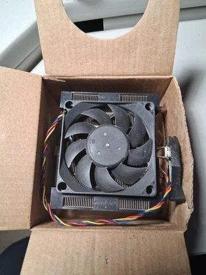 Original OEM AMD A701000734 FM2 FM1 AM3 AM2 AM2+ CPU Heatsink Cooler w/ Fan - Image 1 of 3