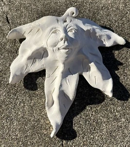 White Face in Leaf Ornament / Wall Hanging Mask Leaf Pottery 6”x5.50” - Picture 1 of 6