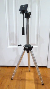 VINTAGE QUICK SET TILT HEAD HEAVYWEIGHT TRIPOD~~USA~~ADJUSTABLE LEGS - Picture 1 of 5