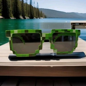 Minecraft Creeper Plastic Toy Child’s Sunglasses Girls and Boys Green Folding  - Picture 1 of 7
