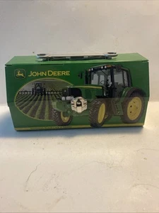John Deer Tractor Small Metal Lunch Box The Tin Box Company 9”X4.5”X4” - Picture 1 of 5