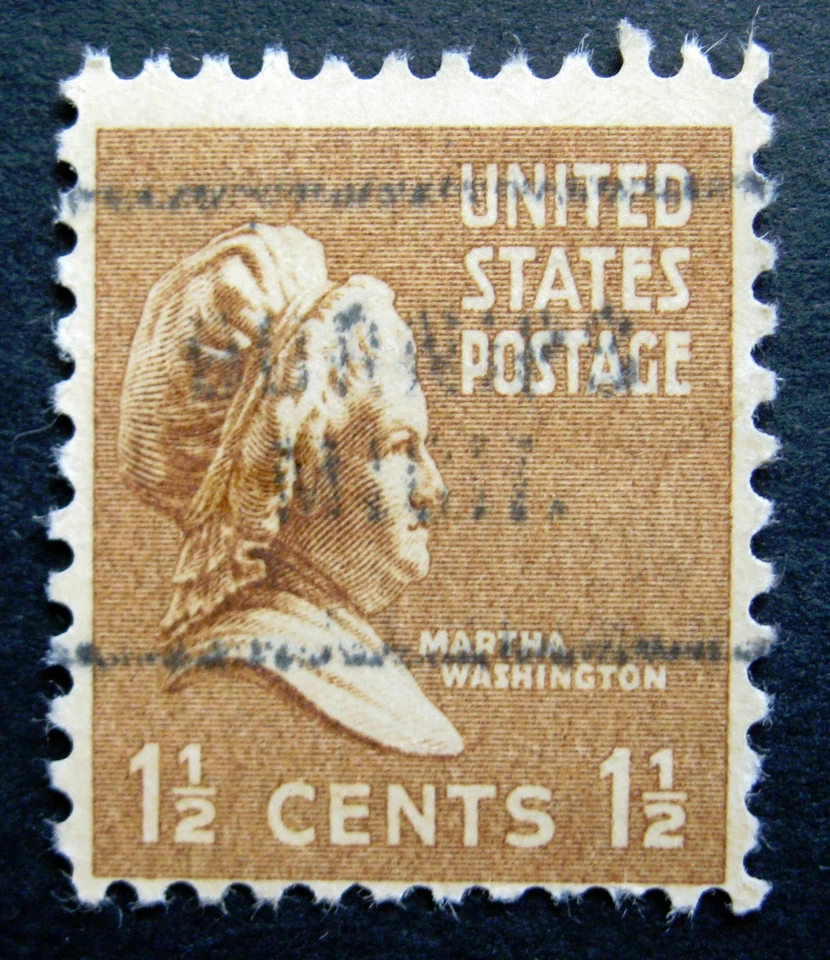 Sc # 805 ~ 1 1/2 cent Martha Washington, Precancel, MICH. - Image 1 of 1