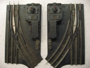 Vintage Lionel LH & RH n. 1122 O27 Interruttori Telecomando NON TESTATI con Rosso/Verde - Foto 1 di 10