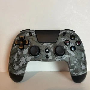 GioTeck VX4 Grey Camo Wired USB Controller - Picture 1 of 6