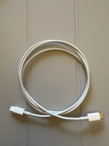 Original Apple Charging Cable Type C-Lightning - Photo 1 sur 3