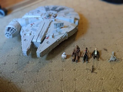 Star wars millennium falcon Hasbro action Figuren - Bild 1 von 4