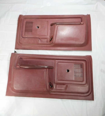 80-86 Ford F-100 F-150 Bronco Par Paneles de Puerta Manual Derecha Lateral JUEGO ROJO OEM Foto 1 de 4