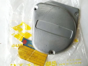 Cubierta de tapa de inspección de carburador Suzuki GP100 GP100U GP125 GP125U nuevo de lote antiguo - Imagen 1 de 4