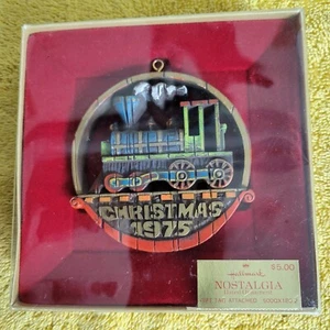 Vintage Hallmark 1975 Tree Trimmer Nostalgia Train, Holiday / Christmas Ornament - Picture 1 of 6