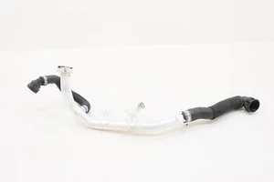 Manguera de refrigerante inferior del radiador Alfa Romeo Stelvio 2018-2025 2,0 L OEM 50549759 - Imagen 1 de 8