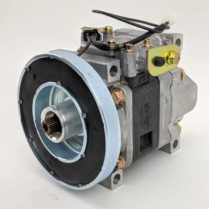 GENUINE Mazda 323 (BJ) 1998 to 2004 AC Air Conditioning Compressor B25F-61-K00A - Picture 1 of 9
