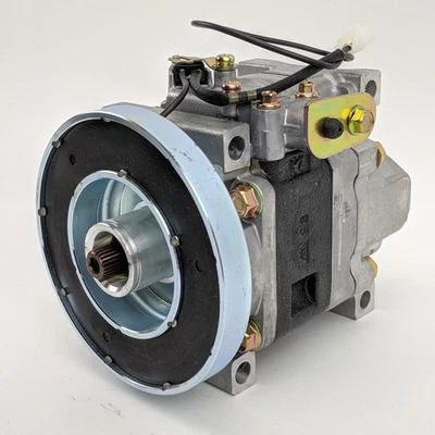 GENUINE Mazda 323 (BJ) 1998 to 2004 AC Air Conditioning Compressor B25F-61-K00A - Image 1 of 4