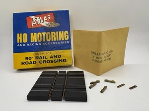 Atlas HO Scale Motoring 1243-298 90° Slot Car Train Rail & Road Crossing OVP - Bild 1 von 17