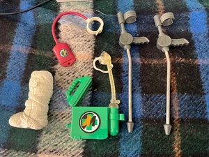 Action Man Medizintechnik, Metallkrücken, Fußguss, Sauerstoff, Blutdruck - Bild 1 von 1