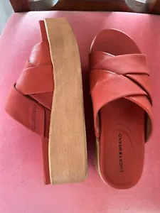 Sandalias rojas de cuña Lucky Brand talla 7 para mujer muy queridas - Imagen 1 de 9