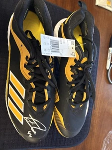 Julio Rodriguez Autographed Cleats With Certificate. - Picture 1 of 2