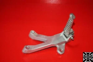 00 CLAVIJA DE PASAJERO TRASERO DERECHO YAMAHA YZF600R - Imagen 1 de 8