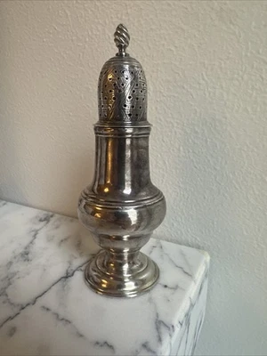 Coctelera de azúcar George III Sterling London 1771 Jabez Daniel & James Mince estampada Foto 1 de 4