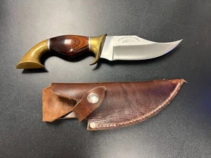 Iron Mountain Knife Company Stinger Bowie Knife with Leather Sheath - Picture 1 of 10