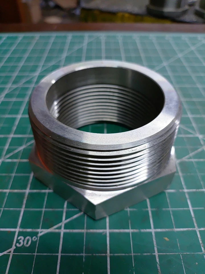 316 Stainless Steel Hex Pipe Reducer Male 3" NPT to Female 2-1/2" NPT 3000# - Image 1 of 3