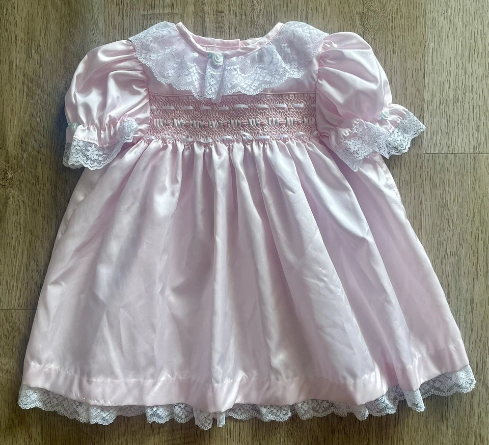 Vestido Vintage Polly Flinders Rosa Satén Calado Cuello Encaje Ribete Talla 24m Foto 1 de 4