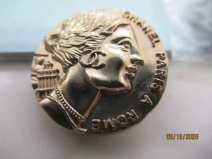 CHANEL VINTAGE 1 GOLD TONE , cc logo 22MM/ OVER 3/4'' BUTTON THIS IS FOR 1 - Picture 1 of 4