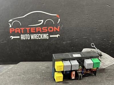 06-09 MERCEDES ML350 ENGINE MOTOR UNDER HOOD FUSE RELAY BOX ID 1645402972 - Image 1 of 4