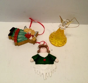 3 Angeli Addobbi Albero di Natale Legno Dipinto con Scintille Rialzate Resina Acrilica - Foto 1 di 4