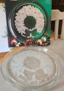 BEAUTIFUL INDIANA GLASS #3176 SATIN FROST 13" WREATH PLATTER - Picture 1 of 6