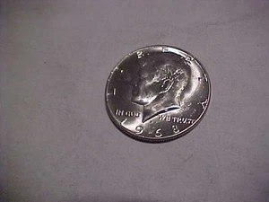 Medio dólar de plata Kennedy 1968-D 40 % estado BU Denver como nuevo - Imagen 1 de 2