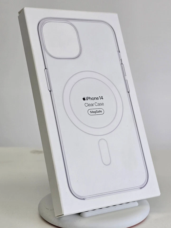 Apple Clear Case with MagSafe for iPhone 14