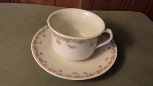 JUEGO DE TAZAS DE TÉ Y PLATILLOS DE CERÁMICA BÁVARA DE COLECCIÓN - PEQUEÑOS BROTES DE ROSA Y BORDE DE HOJAS - Imagen 1 de 8