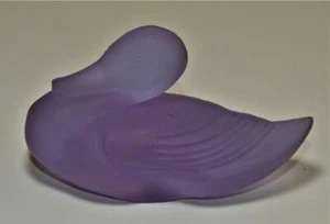 Estatuilla escultura LALIQUE Francia vidrio artístico claro púrpura GANSO PATO forma 2 1/2 - Imagen 1 de 7