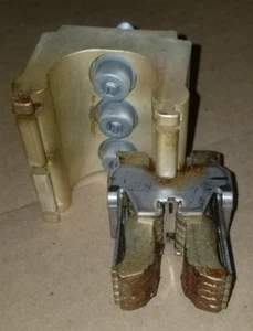 Schneider Square D S33166 MasterPact Cluster x1 - Bild 1 von 2